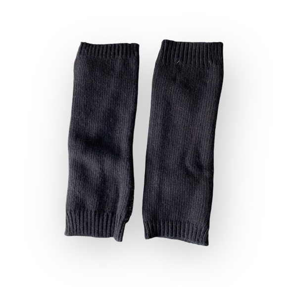 Rare: new Pencey 𖤐 Fringe Fingerless Gloves 𖤐 Black Metallic 𖤐 Edgy Chic Fun - Picture 9 of 16